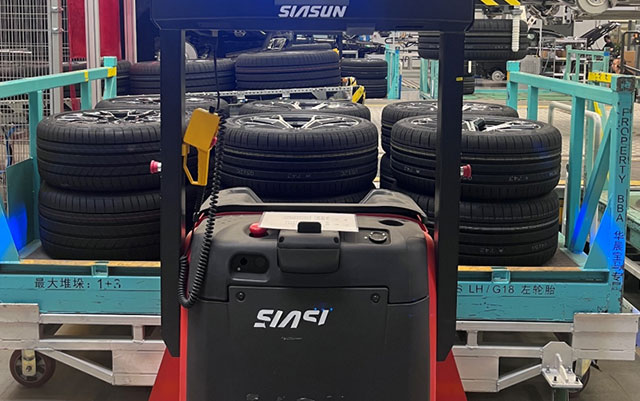 Siasun Mobile Robot:Revolutionizing Tire Manufacturing Logistics